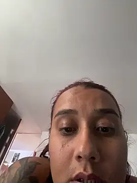 Cafeziitha02 online show from 09-25-25, 03:27