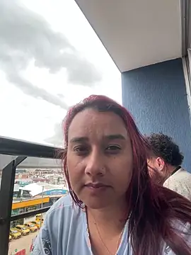 Cafeziitha02 online show from 10-21-25, 05:24