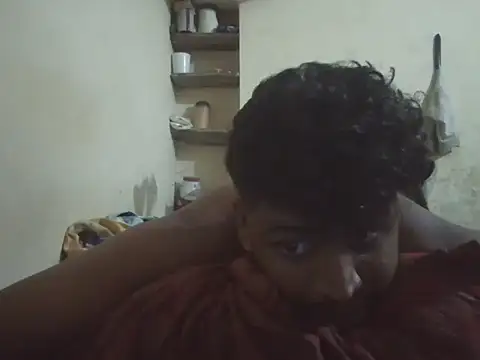 Snapshot of heartless__95 chatting on 06-11-26, 04:16 heartless 95 online show from 06-11-26, 04:16