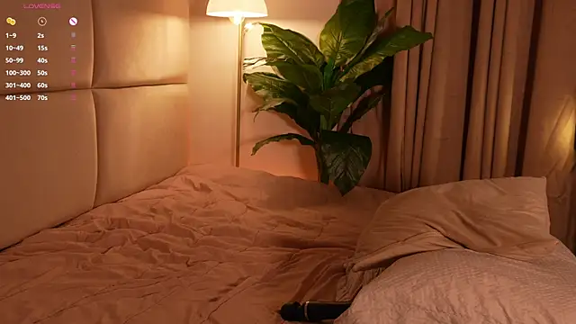 SweetHanson online show from 04-19-26, 06:10