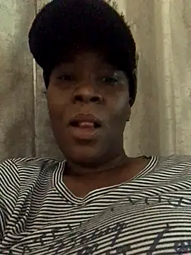 Snapshot of Wettitiesxxx chatting on 12-18-25, 03:07 Wettitiesxxx online show from 12-18-25, 03:07