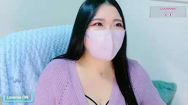 Snapshot of yukinko_o_ chatting on 12-23-25, 01:03 yukinko o online show from 12-23-25, 01:03