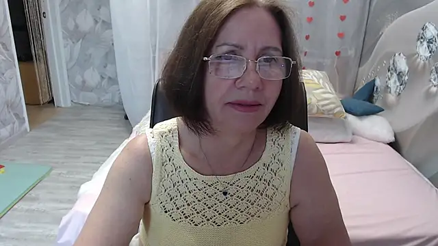 Snapshot of OlgaHottie chatting on 07-27-26, 12:17 OlgaHottie online show from 07-27-26, 12:17