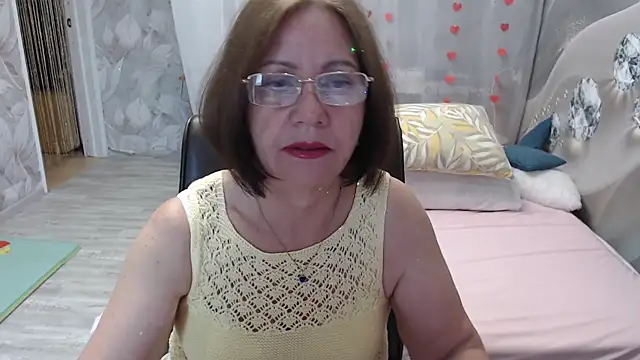 Snapshot of OlgaHottie chatting on 07-27-26, 11:45 OlgaHottie online show from 07-27-26, 11:45