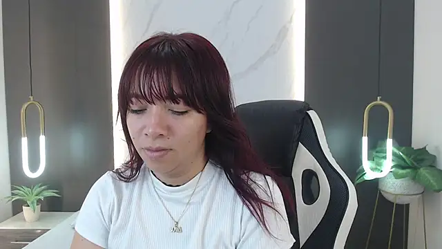 Snapshot of alma_fenix chatting on 01-10-25, 12:15 alma fenix online show from 01-10-25, 12:15