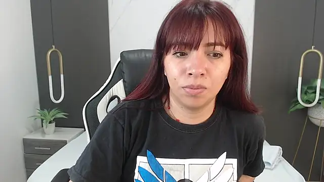 Snapshot of alma_fenix chatting on 01-13-25, 12:13 alma fenix online show from 01-13-25, 12:13
