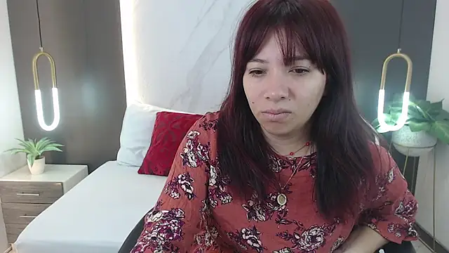 Snapshot of alma_fenix chatting on 01-14-25, 12:14 alma fenix online show from 01-14-25, 12:14