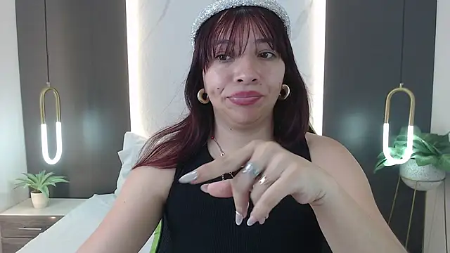 Snapshot of alma_fenix chatting on 01-20-25, 06:32 alma fenix online show from 01-20-25, 06:32