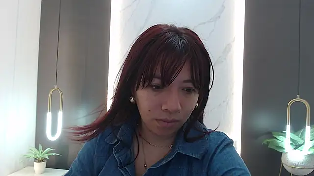 Snapshot of alma_fenix chatting on 01-25-25, 12:16 alma fenix online show from 01-25-25, 12:16