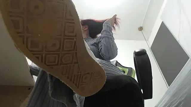 Snapshot of alma_fenix chatting on 03-12-25, 12:15 alma fenix online show from 03-12-25, 12:15