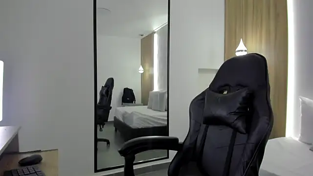 alma fenix online show from 12-19-25, 12:34