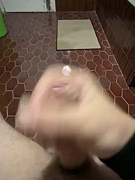 Snapshot of ExMonki_13_ chatting on 09-24-25, 08:34 ExMonki 13 online show from 09-24-25, 08:34