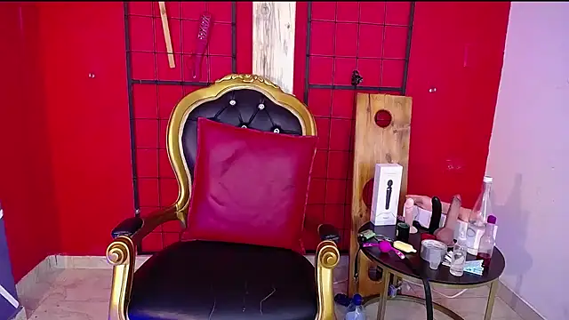 Swich Bdms  online show from 12-23-24, 04:50