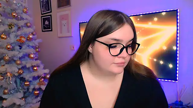 Emaaa ua online show from 12-24-24, 03:58