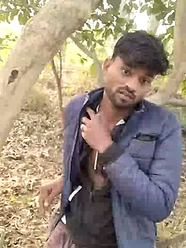 Snapshot of Jishm_ki_bhookh chatting on 01-15-25, 11:10 Jishm ki bhookh online show from 01-15-25, 11:10