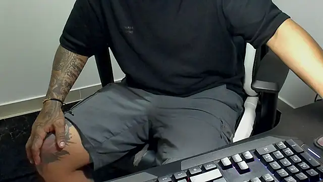 stebankechima online show from 10-30-25, 03:30