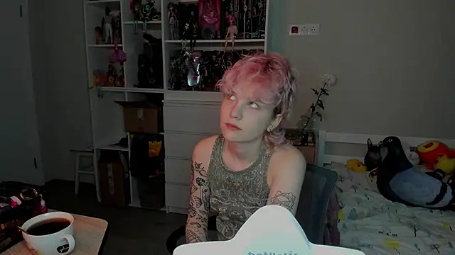 Snapshot of School_Love chatting on 11-20-25, 07:19 School Love online show from 11-20-25, 07:19