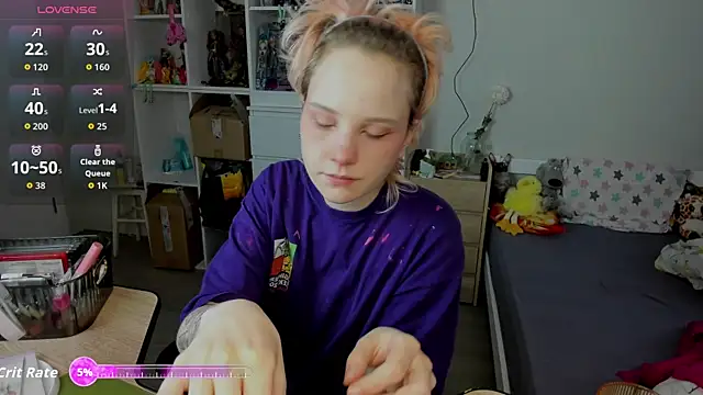 Snapshot of School_Love chatting on 12-03-25, 07:05 School Love online show from 12-03-25, 07:05