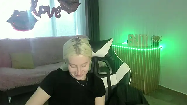 EnigmaSee online show from 04-27-26, 10:02