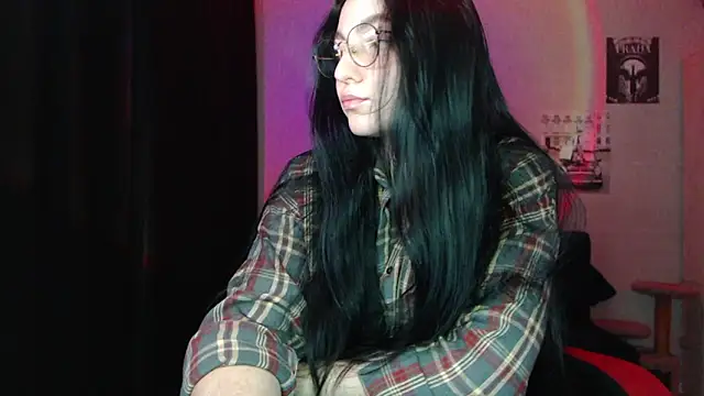 Fluffy Tiffy online show from 11-14-25, 11:35