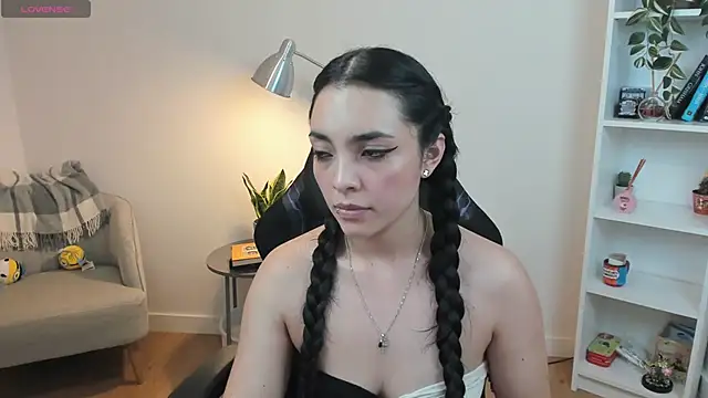  BellaEvans  online show from 02-25-25, 09:09