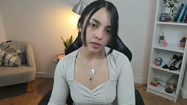  BellaEvans  online show from 03-12-25, 05:46