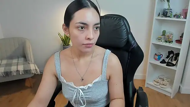  BellaEvans  online show from 02-13-26, 05:58