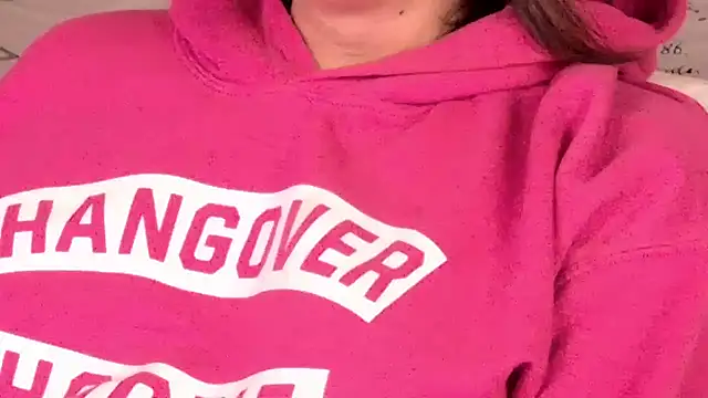 Snapshot of xprettysmilex chatting on 01-21-25, 10:51 xprettysmilex online show from 01-21-25, 10:51