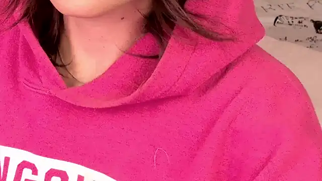 Snapshot of xprettysmilex chatting on 01-23-25, 11:26 xprettysmilex online show from 01-23-25, 11:26