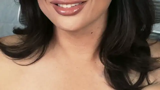 Snapshot of xprettysmilex chatting on 02-11-26, 10:26 xprettysmilex online show from 02-11-26, 10:26