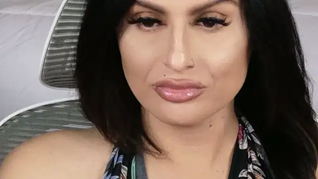 Snapshot of xprettysmilex chatting on 03-12-26, 08:48 xprettysmilex online show from 03-12-26, 08:48