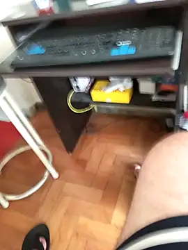 Snapshot of lobomisterioso13 chatting on 12-16-24, 04:49 lobomisterioso13 online show from 12-16-24, 04:49