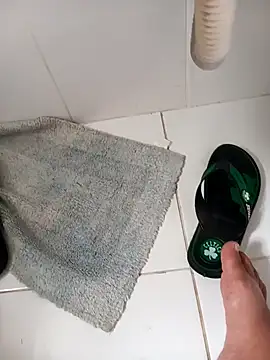 Snapshot of lobomisterioso13 chatting on 01-15-25, 11:32 lobomisterioso13 online show from 01-15-25, 11:32