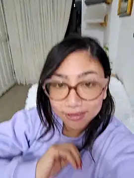 Mia Ruiz online show from 02-22-25, 01:55