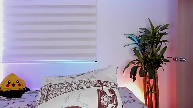 aldrinwhite online show from 10-21-25, 05:02