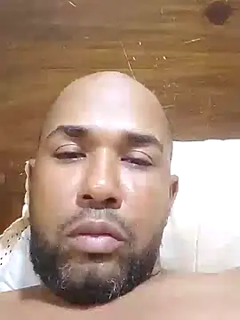 Frankie0880 online show from 01-08-25, 03:19