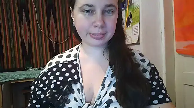 Snapshot of Cora_Maro chatting on 01-29-25, 10:27 Cora Maro online show from 01-29-25, 10:27