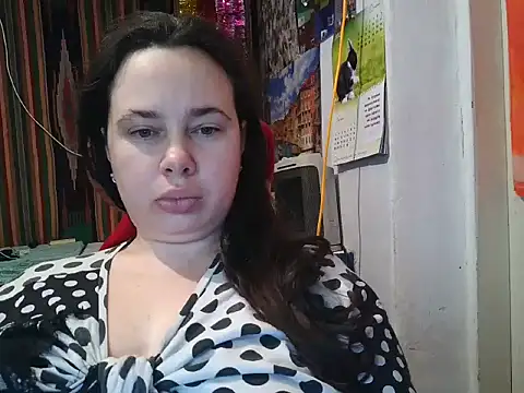Snapshot of Cora_Maro chatting on 02-01-25, 10:44 Cora Maro online show from 02-01-25, 10:44