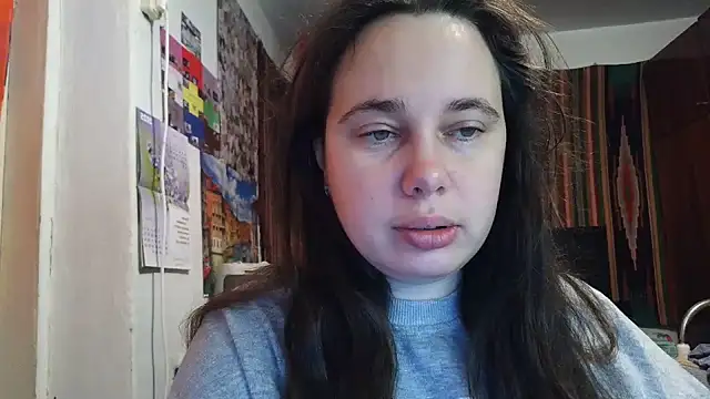 Cora Maro online show from 10-22-25, 06:13