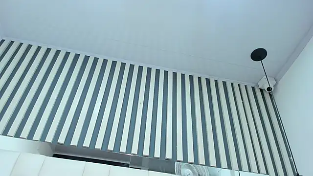 gabriela  gomez online show from 02-19-25, 04:33