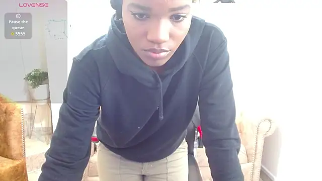 cattalheya online show from 10-13-25, 12:27