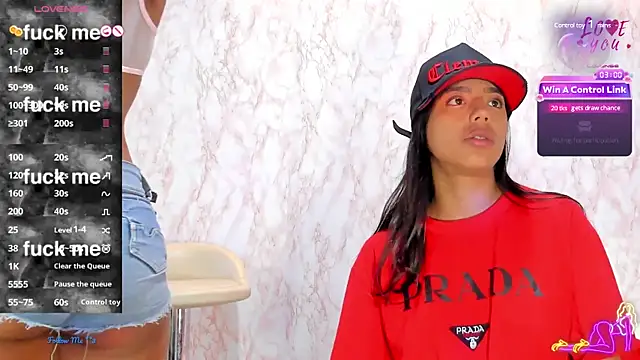 BarbieHotLaura online show from 01-12-25, 11:58