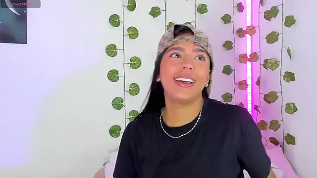 BarbieHotLaura online show from 01-31-25, 04:27