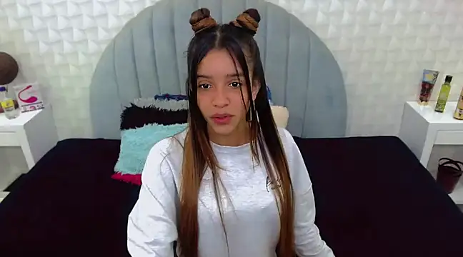 charlotte 0309 online show from 03-18-25, 06:26