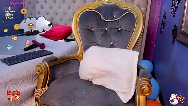 Snapshot of LittleCheerry chatting on 01-24-25, 07:28 LittleCheerry online show from 01-24-25, 07:28