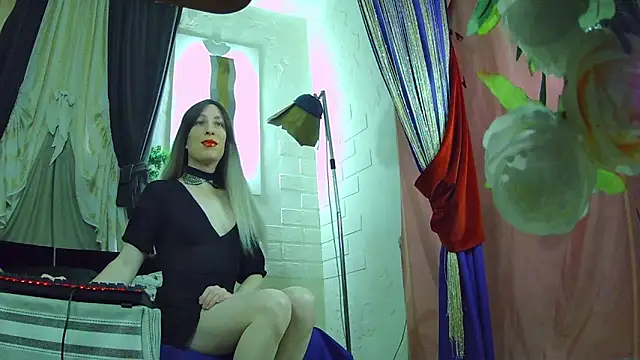 Snapshot of Mary_Loon chatting on 11-27-25, 01:13 Mary Loon online show from 11-27-25, 01:13