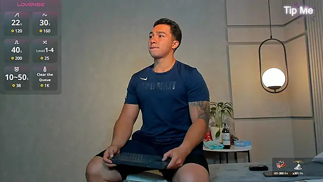 Snapshot of Ryan_Hunt chatting on 01-09-25, 09:16 Ryan Hunt online show from 01-09-25, 09:16