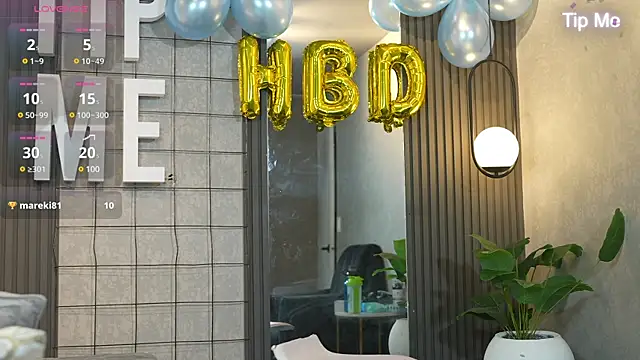 Snapshot of Ryan_Hunt chatting on 01-20-25, 04:34 Ryan Hunt online show from 01-20-25, 04:34