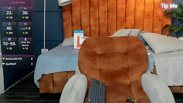 Snapshot of Ryan_Hunt chatting on 02-01-25, 04:11 Ryan Hunt online show from 02-01-25, 04:11