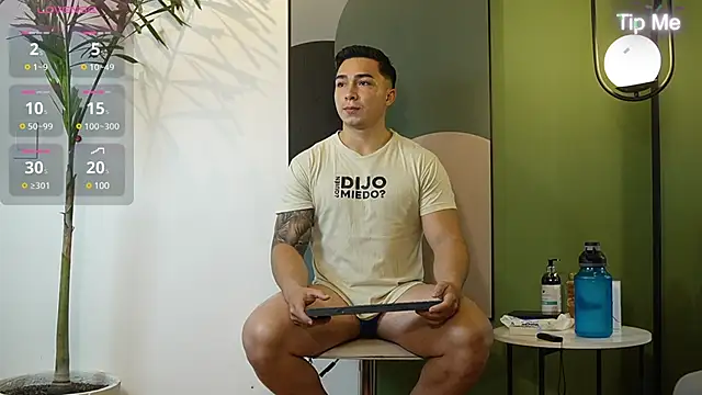 Snapshot of Ryan_Hunt chatting on 02-20-25, 09:22 Ryan Hunt online show from 02-20-25, 09:22